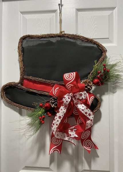 Snowman top hat door hanger with red bow